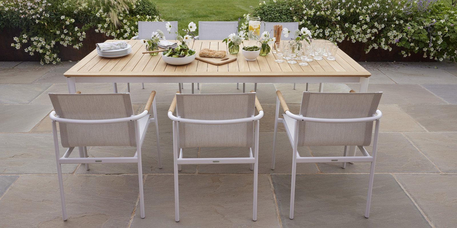 Vrtna miza Around, kolekcija Prehod Premium