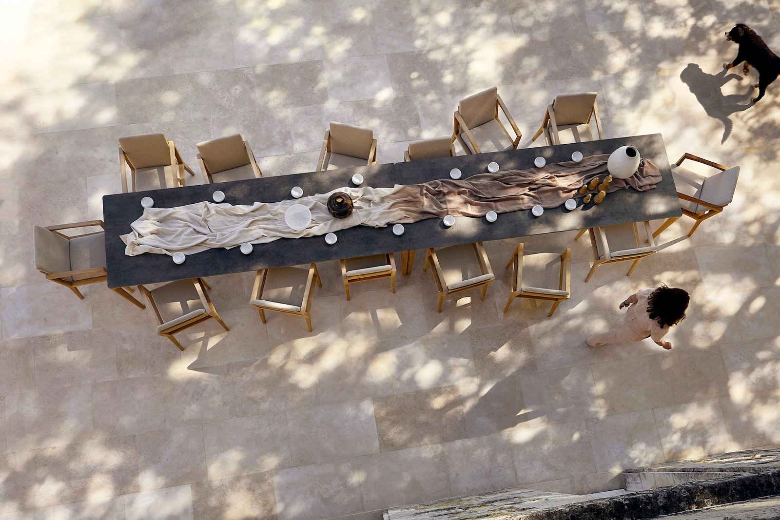 Vrtne mize Prehod, jedilnica počitniškega dvorca